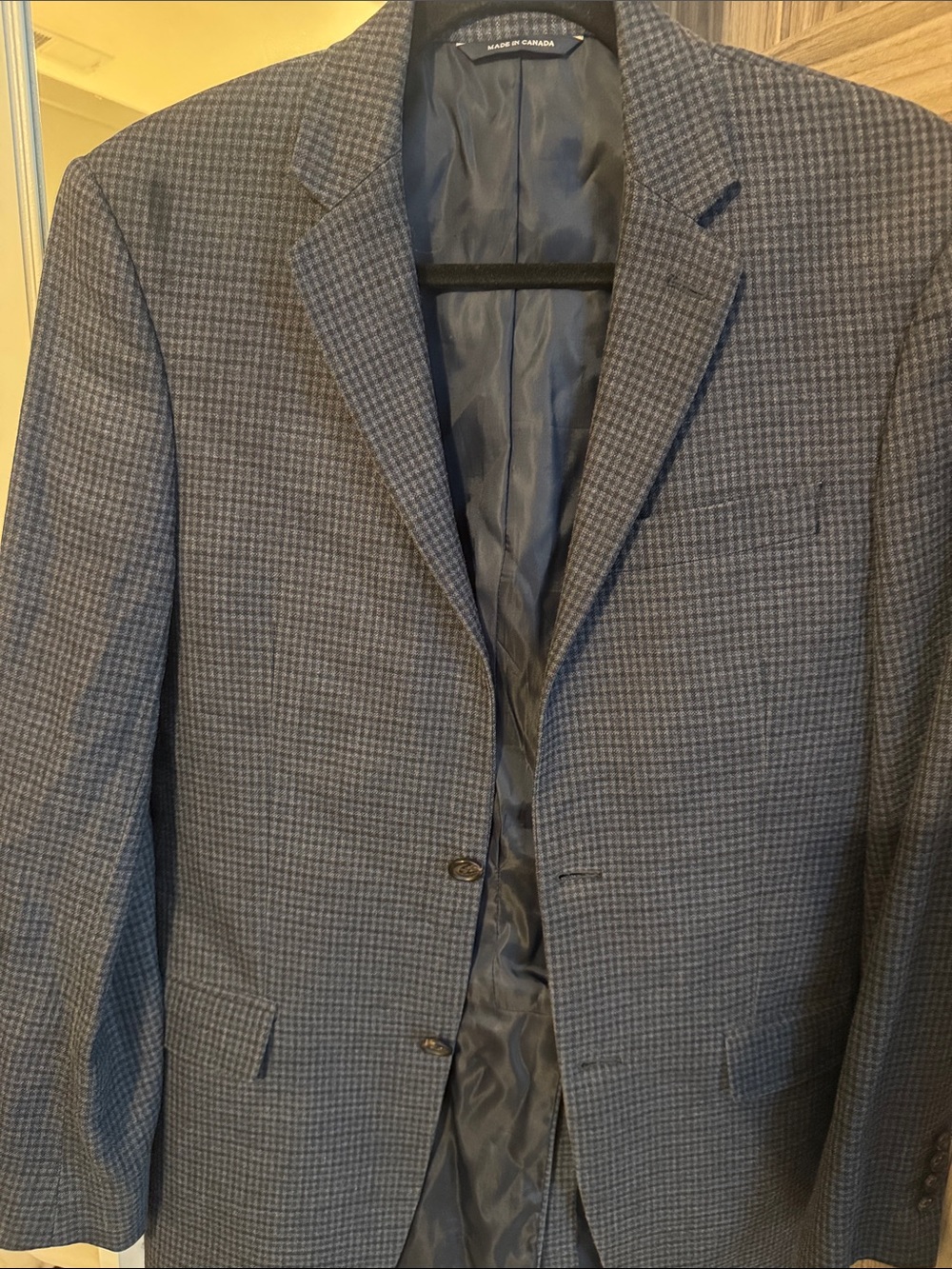 Ralph Lauren Navy and Gray Micro-Check Blazer in 36R